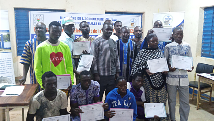 ENESA : 27 apprenants formés au métier de basse-courier à Boulbi